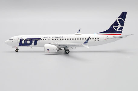 LOT Polish Airlines Boeing 737 MAX 8 (JC Wings 1:400)