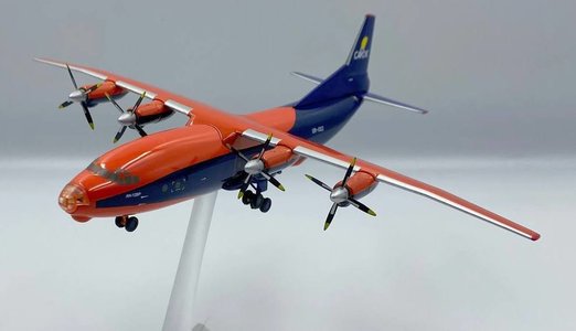 Cavok Airlines Antonov An-12 (KUM Models 1:200)