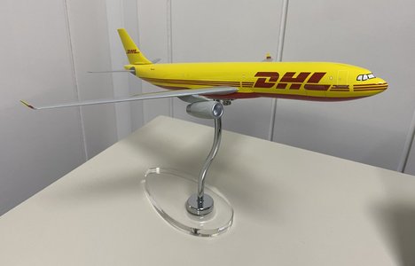 DHL Cargo Airbus A330-343(P2F) (Limox 1:200)