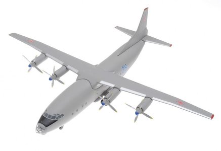 Russian Air Force Antonov An-12 (Herpa Wings 1:200)