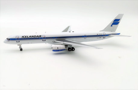 Icelandair Boeing 757-28A (Inflight200 1:200)