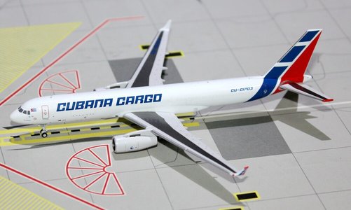 Cubana Tupolev Tu 204-100CE (Panda Models 1:400)