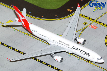 Qantas Airbus A330-300 (GeminiJets 1:400)
