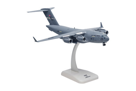 US Air Force Boeing C-17A Globemaster III (Hogan 1:200)