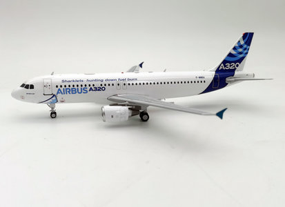 Airbus Industrie Airbus A320 (Inflight200 1:200)