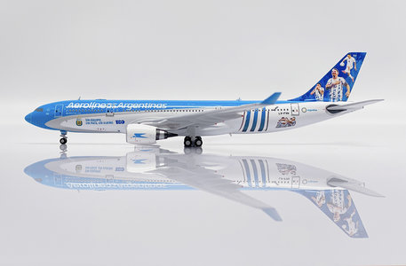 Aerolíneas Argentinas Airbus A330-200 (JC Wings 1:400)