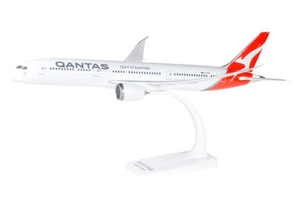 Qantas Boeing 787-9 (Herpa Snap-Fit 1:200)