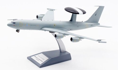 Royal Air Force Boeing E-3D Sentry AEW1 (707-300) (Inflight200 1:200)