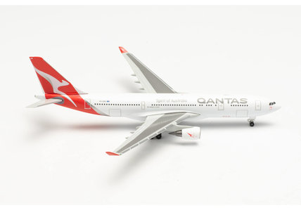 Qantas Airbus A330-200 (Herpa Wings 1:500)