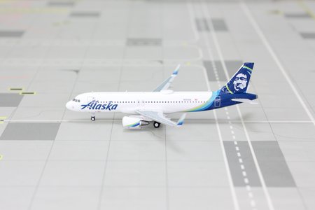 Alaska Airlines Airbus A320-214 (Panda Models 1:400)