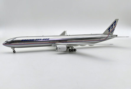 Boeing Company Boeing 777-367 (Inflight200 1:200)