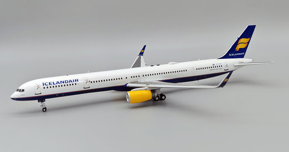 Icelandair Boeing 757-308 (Inflight200 1:200)