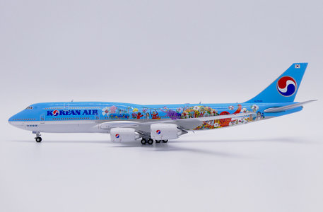 Korean Air Boeing 747-8 (JC Wings 1:400)