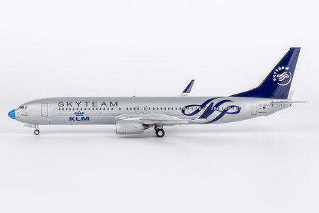 KLM Royal Dutch Airlines Boeing 737-900ER/w (NG Models 1:200)