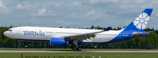Belavia Airbus A330-200 (JC Wings 1:400)