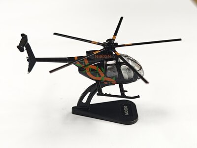  MD Helicopters MD 500 (Panda Models 1:100)
