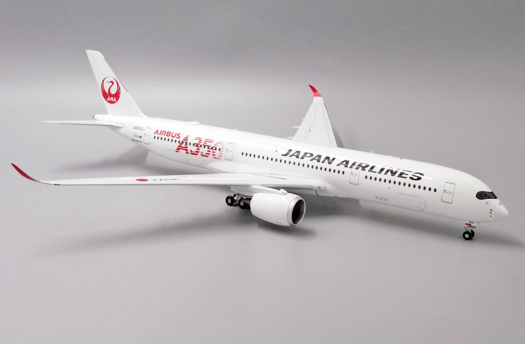 高品質の人気 日本航空 エアバスA350-900 1:200 - 航空機 - www 良質 JAL 数量限定 1/200 2号機 A350-900 日本航空 航空機