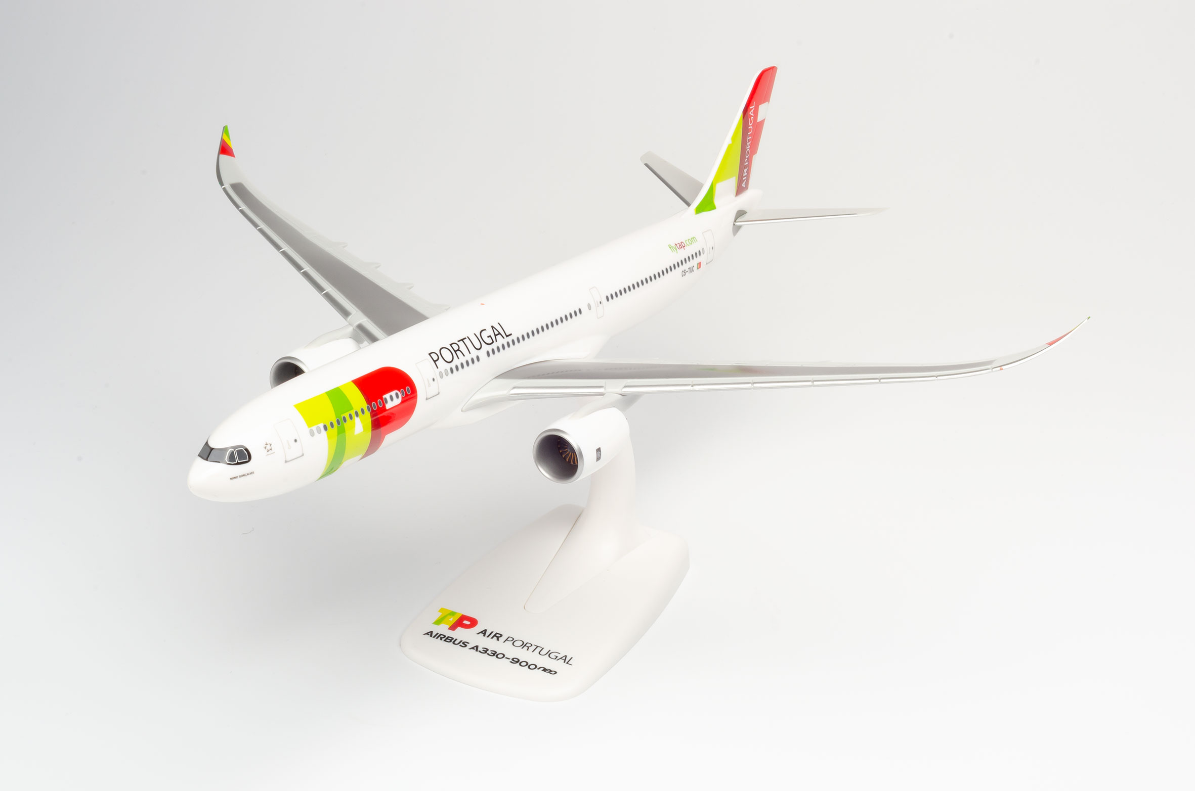 Herpa Modèle d'avion Snap-Fit Virgin Atlantic Airbus A330-900neo, Miniature à l'échelle 1:200, pièce de Collection, modèle avec Socle, Plastique Herpa Modèle d'avion Snap-Fit Virgin Atlantic Airbus A330-900neo, Miniature à l'échelle 1:200, pièce de Collection, modèle avec Socle, Plastique