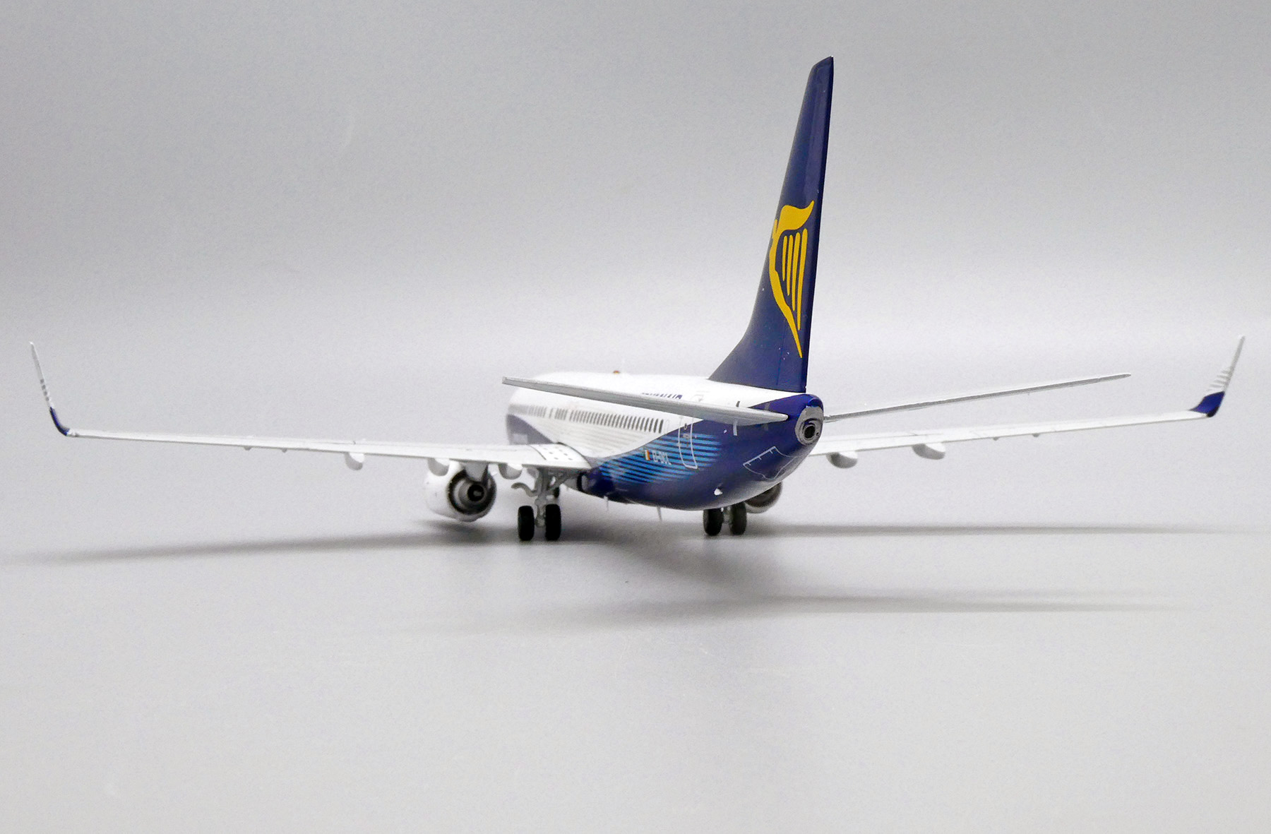 ScaleModelStore.com :: JC Wings 1:200 - XX2496 - Ryanair Boeing 737-800
