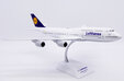 Lufthansa Boeing 747-8 (JC Wings 1:200)
