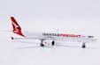 Qantas Freight Airbus A321(P2F) (JC Wings 1:400)