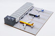  - Airport Cargo Terminal Display Case with Apron and 3 Aircraft Models (JC Wings 1:400)