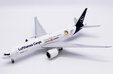 Lufthansa Cargo Boeing 777F (JC Wings 1:400)