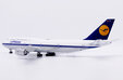 Lufthansa Boeing 747-8 (JC Wings 1:200)
