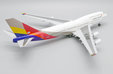 Asiana Airlines Boeing 747-400 (JC Wings 1:200)