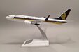 Singapore Airlines Boeing 737 MAX 8 (JFox 1:200)
