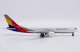 Asiana Cargo Boeing 767-300F (JC Wings 1:400)