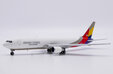 Asiana Cargo Boeing 767-300F (JC Wings 1:400)