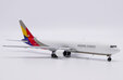 Asiana Cargo Boeing 767-300F (JC Wings 1:400)